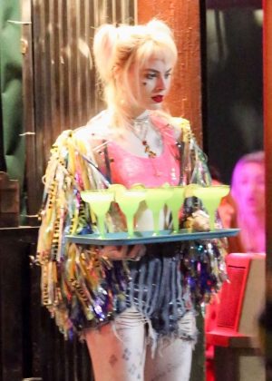 Margot Robbie - On set of 'Birds of Prey' in LA