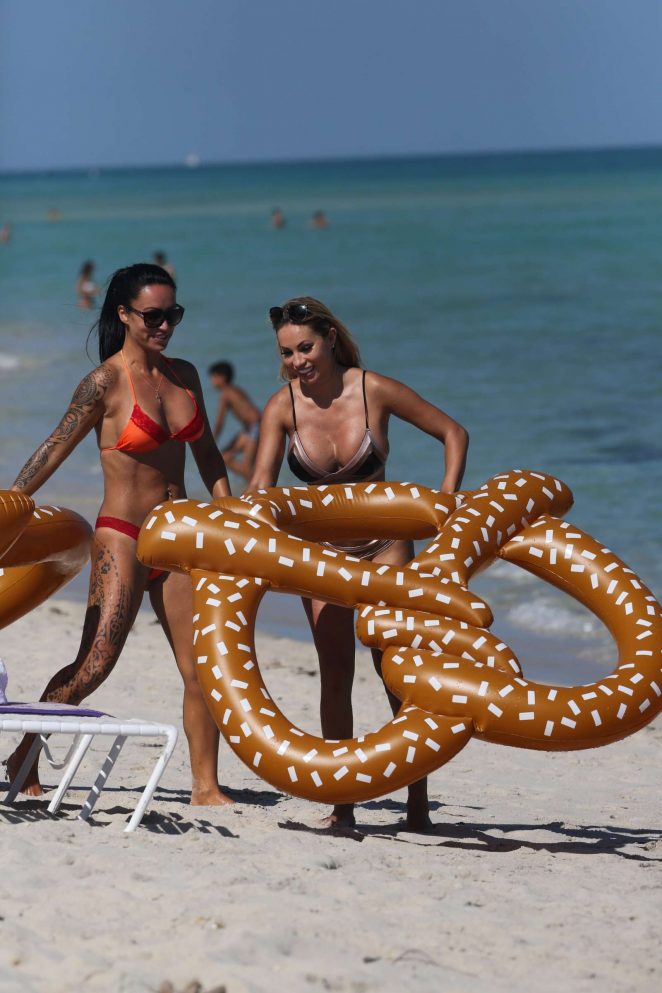 Maria Hering and Isabel Quesada Leyva in Bikini on Miami Beach