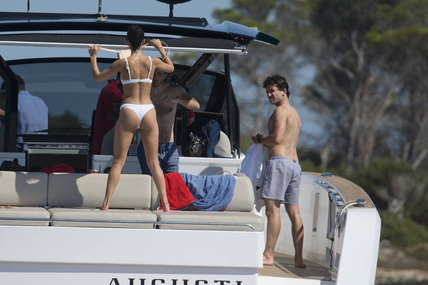 Maria Pedraza 2020 : Maria Pedraza - In a white bikini on a yacht in Formen...