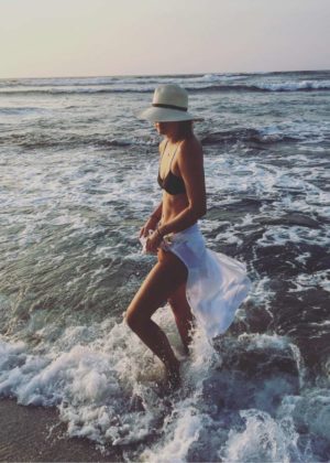 Maria Sharapova in Bikini - Instagram