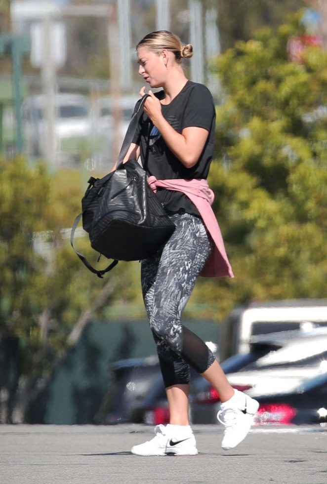 Maria Sharapova in Tights Heading to a gym in LA