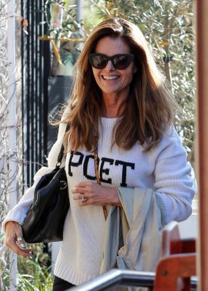 Maria Shriver - Out and About in Brentwood