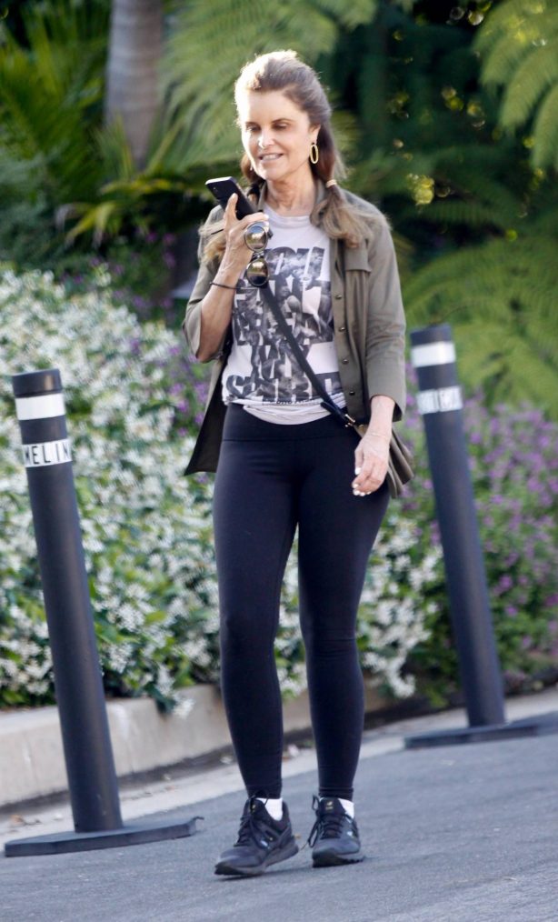 Maria Shriver - Out for a walk in Brentwood