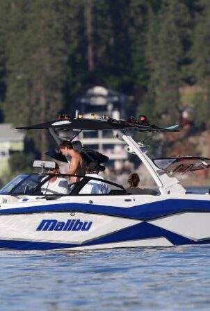 Maria Shriver - Seen on the lake in Coeur d'Alene