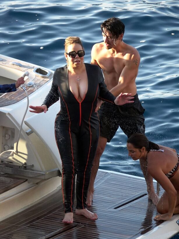 Mariah Carey - On a vacation in Capri