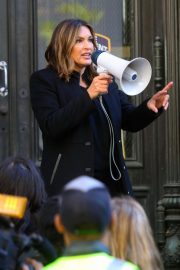 Mariska Hargitay - On the set of 'Law and Order: Special Victims Unit' in NYC
