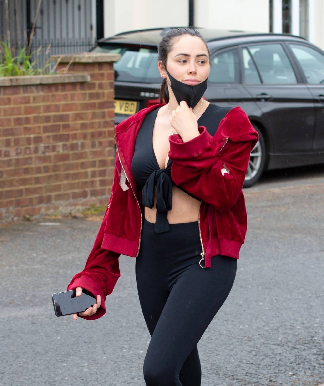 Marnie Simpson in Tights â€“ Out in Bedfordshire