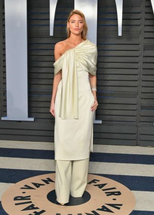Martha Hunt - 2018 Vanity Fair Oscar Party in Hollywood