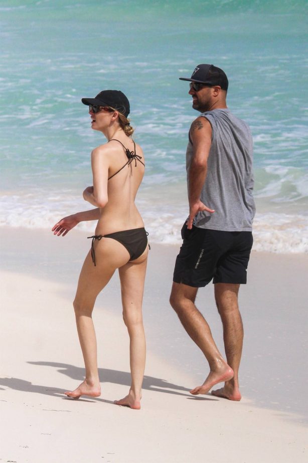 Martha Hunt - In bikini stroll on the beach her fiancé in Tulum