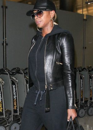 Mary J. Blige at LAX airport in Los Angeles