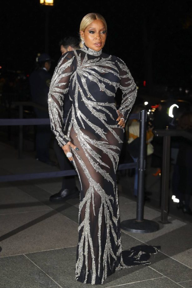 Mary J. Blige - Dons a sequined gown at the CFDA Fashion Awards in NYC