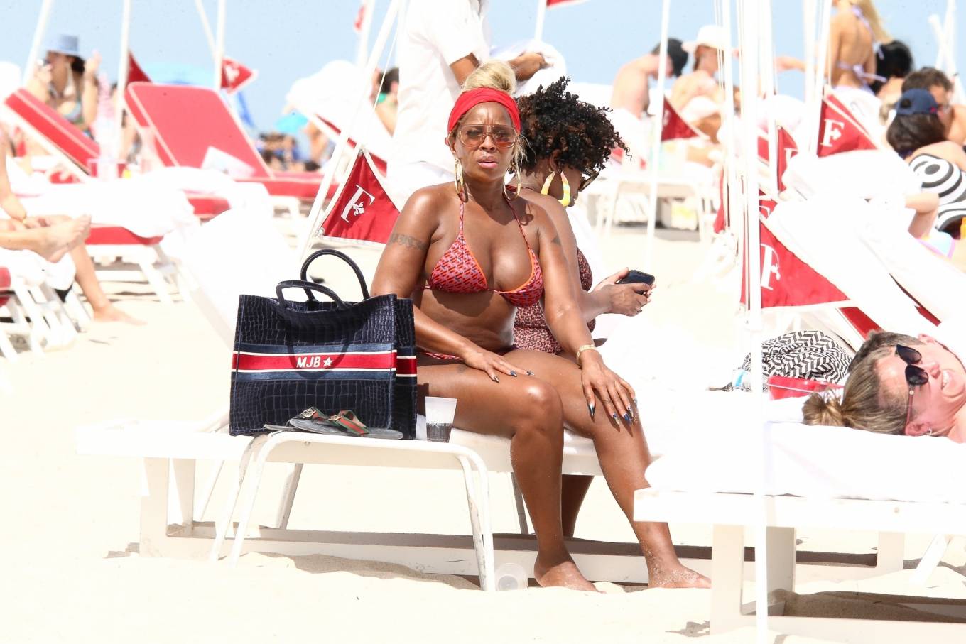 Mary J. Blige - Seen on the beach in Miami Beach. 