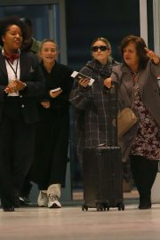 Mary-Kate and Ashley Olsen - Arrives at JFK airport in New York City