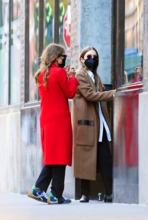 Mary-Kate Olsen - With Ashley Olsen Step outdoors together in New York