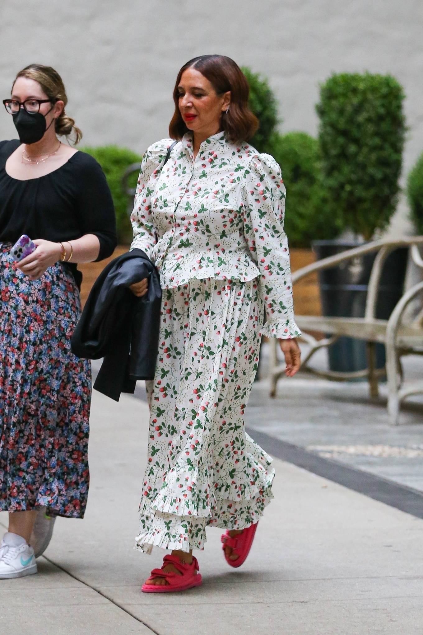 Maya Rudolph 2022 : Maya Rudolph – In a floral dress steps out in New York-07
