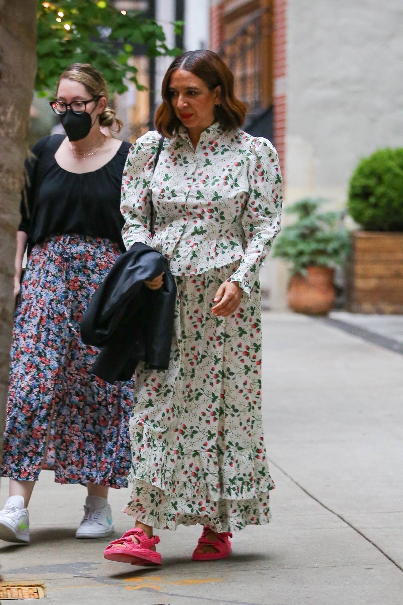 Maya Rudolph 2022 : Maya Rudolph – In a floral dress steps out in New York-13