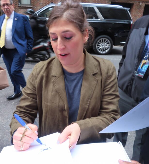 Mayim Bialik - Gives autographs to fans at The Late Show with Stephen Colbert in NY