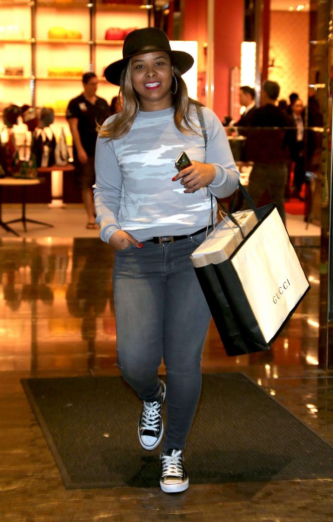 Mechelle Epps - Christmas shopping at Gucci Store in LA