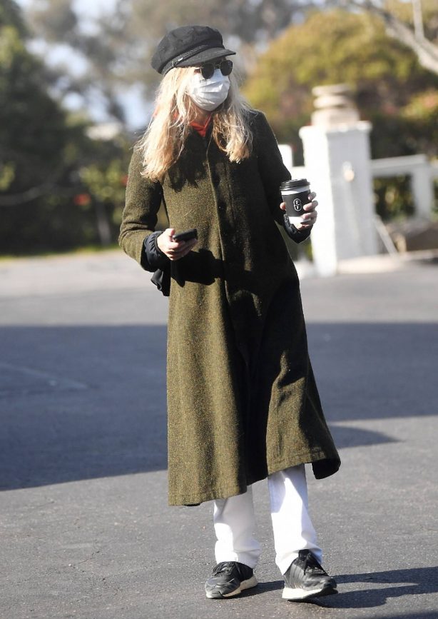 Meg Ryan - Out in a green pea coat while out in Santa Barbara
