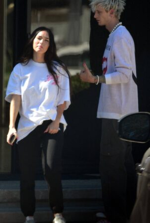 Megan Fox - Seen out with boyfriend Machine Gun Kelly in Los Angeles