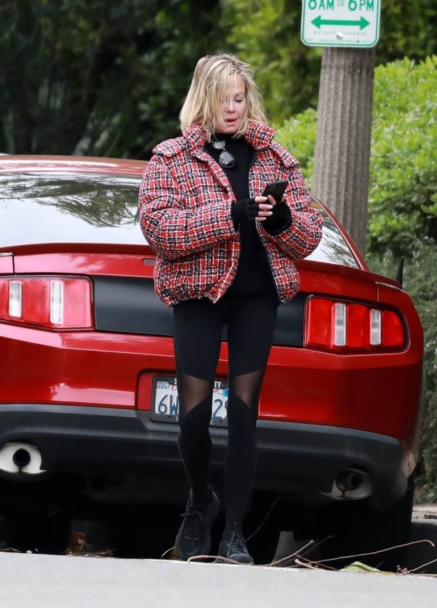 Melanie Griffith - On a morning walk in Beverly Hills