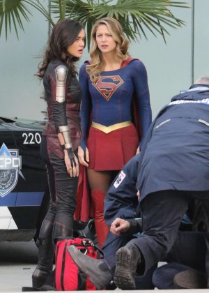 Melissa Benoist and Amy Jackson - Filming 'Supergirl' in Vancouver