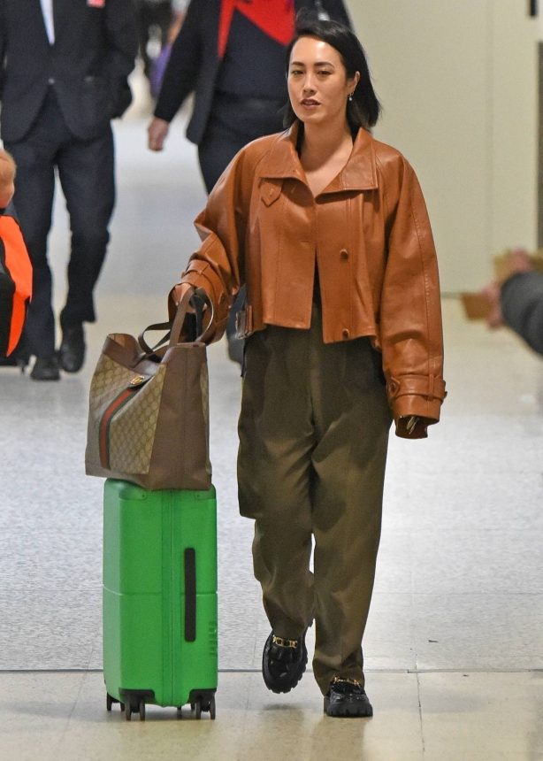 Melissa Leong - Arriving on a flight in Melbourne