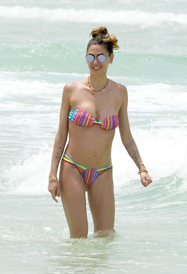 Melissa Satta in Bikini on the beach in Dubai