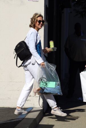 Melora Hardin - Seen with all her bags as she heads into the DWTS studio in Los Angeles