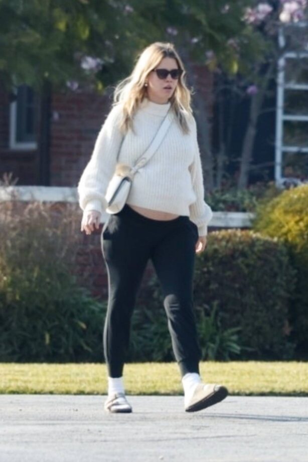 Mia Goth - Shows off her growing baby bump near her Pasadena home