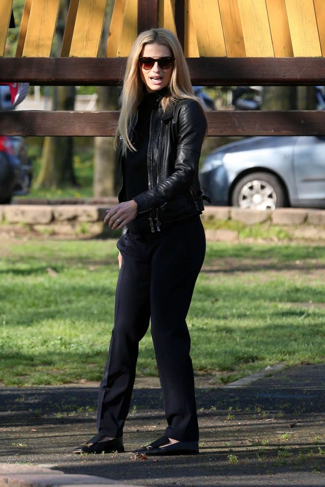 Michelle Hunziker at the park in Milan