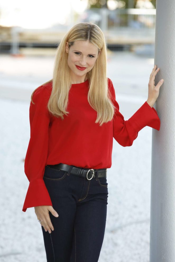 Michelle Hunziker - 'Double Defense - Killed in a Waiting for Judgement' Photocall in Rome