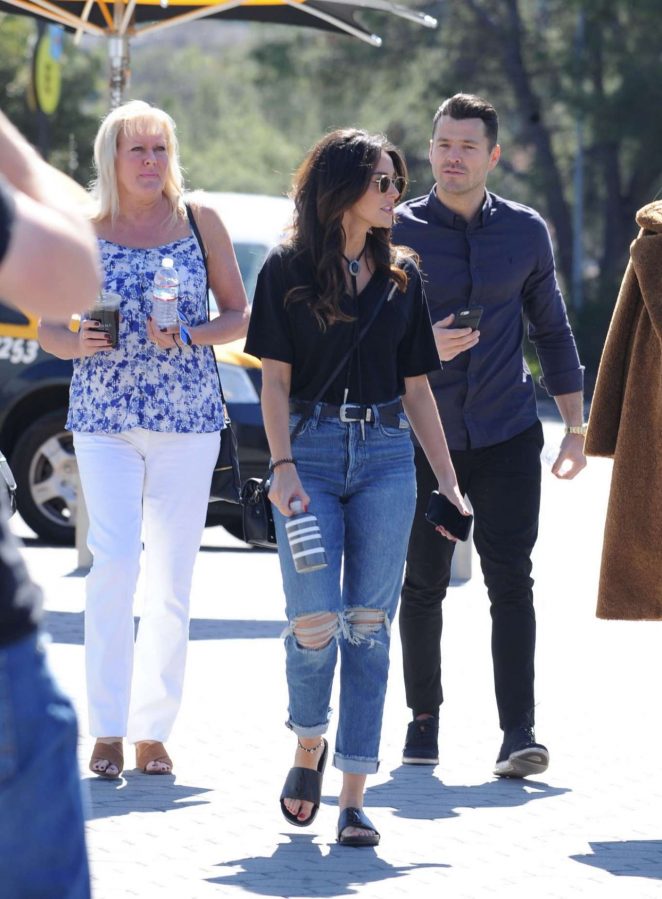 Michelle Keegan - On Set of Extra in Los Angeles