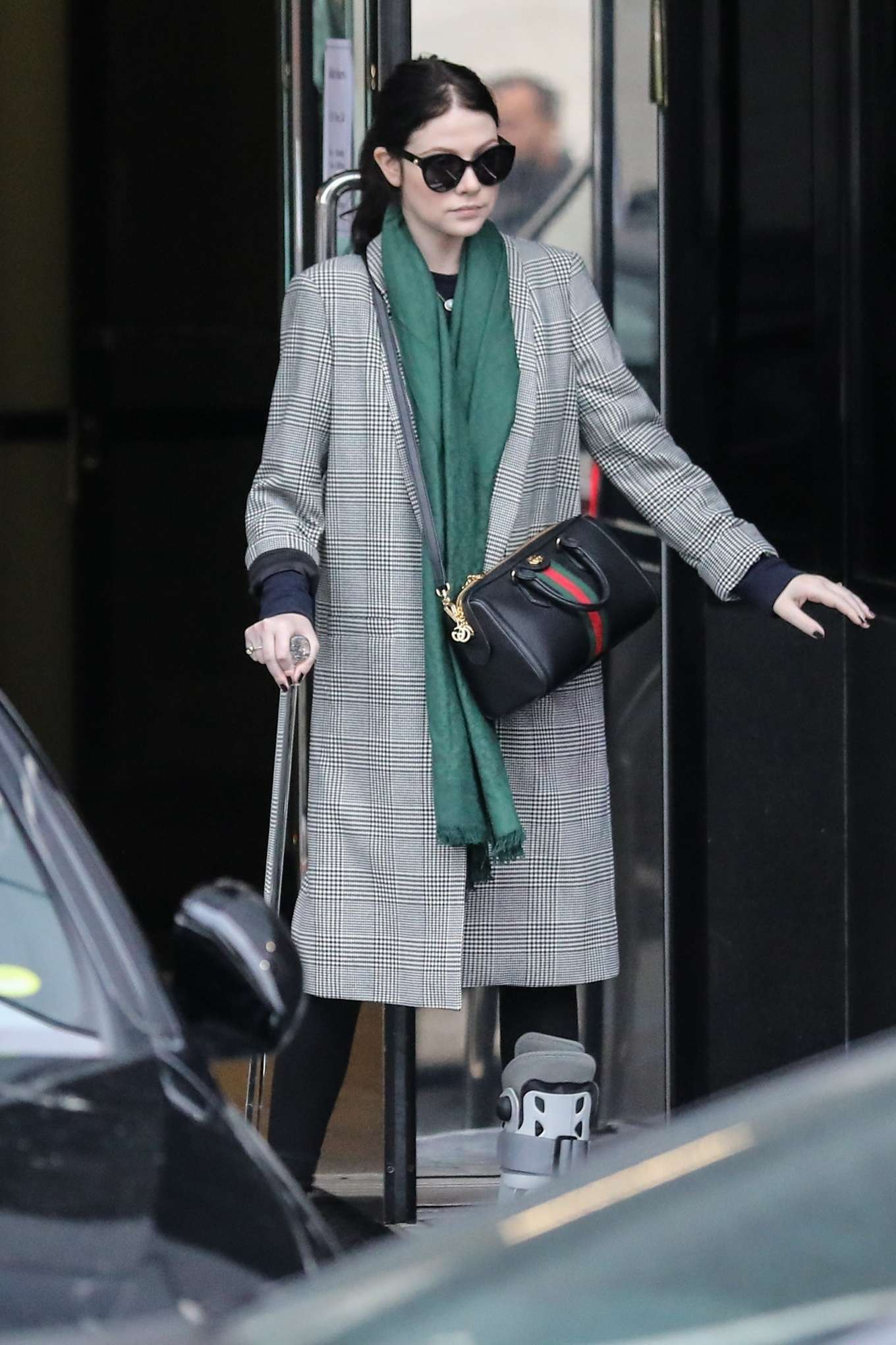 Michelle Trachtenberg 2019 : Michelle Trachtenberg in Long Coat – Christmas Shopping in Beverly Hills-13