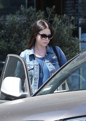 Michelle Trachtenberg out in West Hollywood