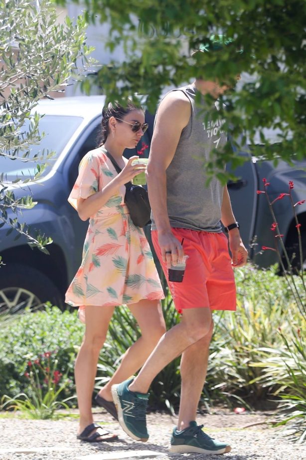 Mila Kunis - Goes to friends house in Los Angeles