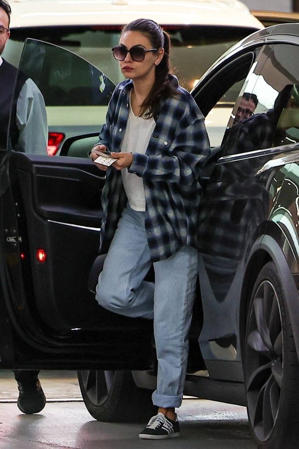 Mila Kunis - Seen at SOHO House in West Hollywood