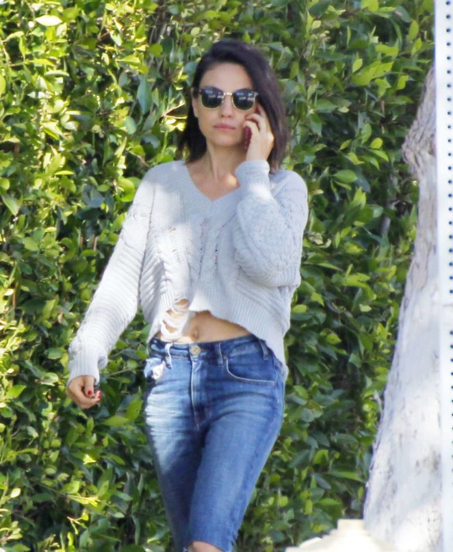 Mila Kunis - Shopping in Beverly Hills