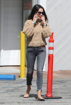 Mila Kunis - Spotted enjoying a day out in Bel Air