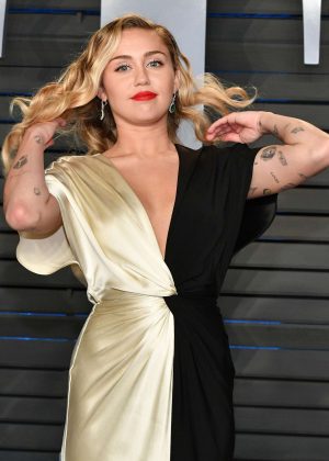 Miley Cyrus - 2018 Vanity Fair Oscar Party in Hollywood