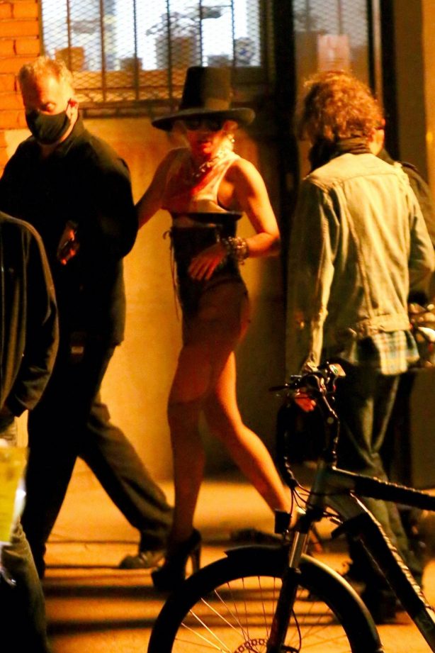 Miley Cyrus - Leaving her video shoot in Brooklyn