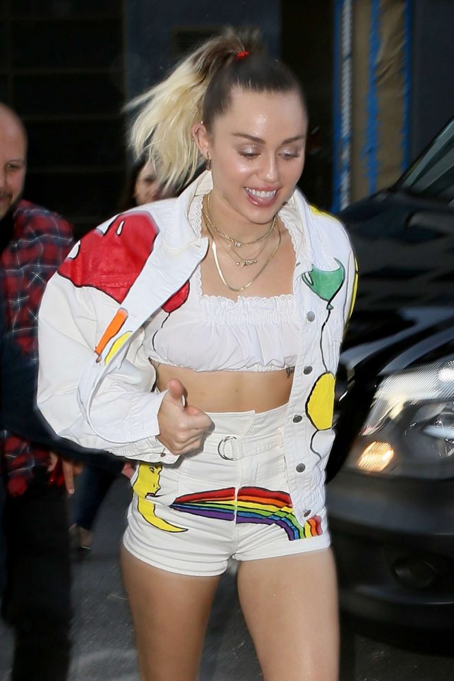 Miley Cyrus Left The Tonight Show Starring Jimmy Fallon in NYC