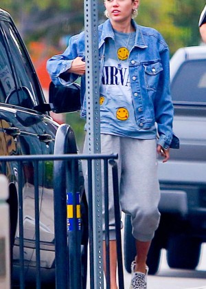 Miley Cyrus out in Los Angeles