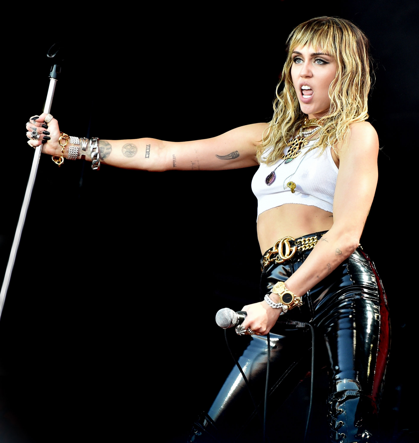 Miley Cyrus 2019 : Miley Cyrus – Performing on the Pyramid Stage at Glastonbury Festival-11