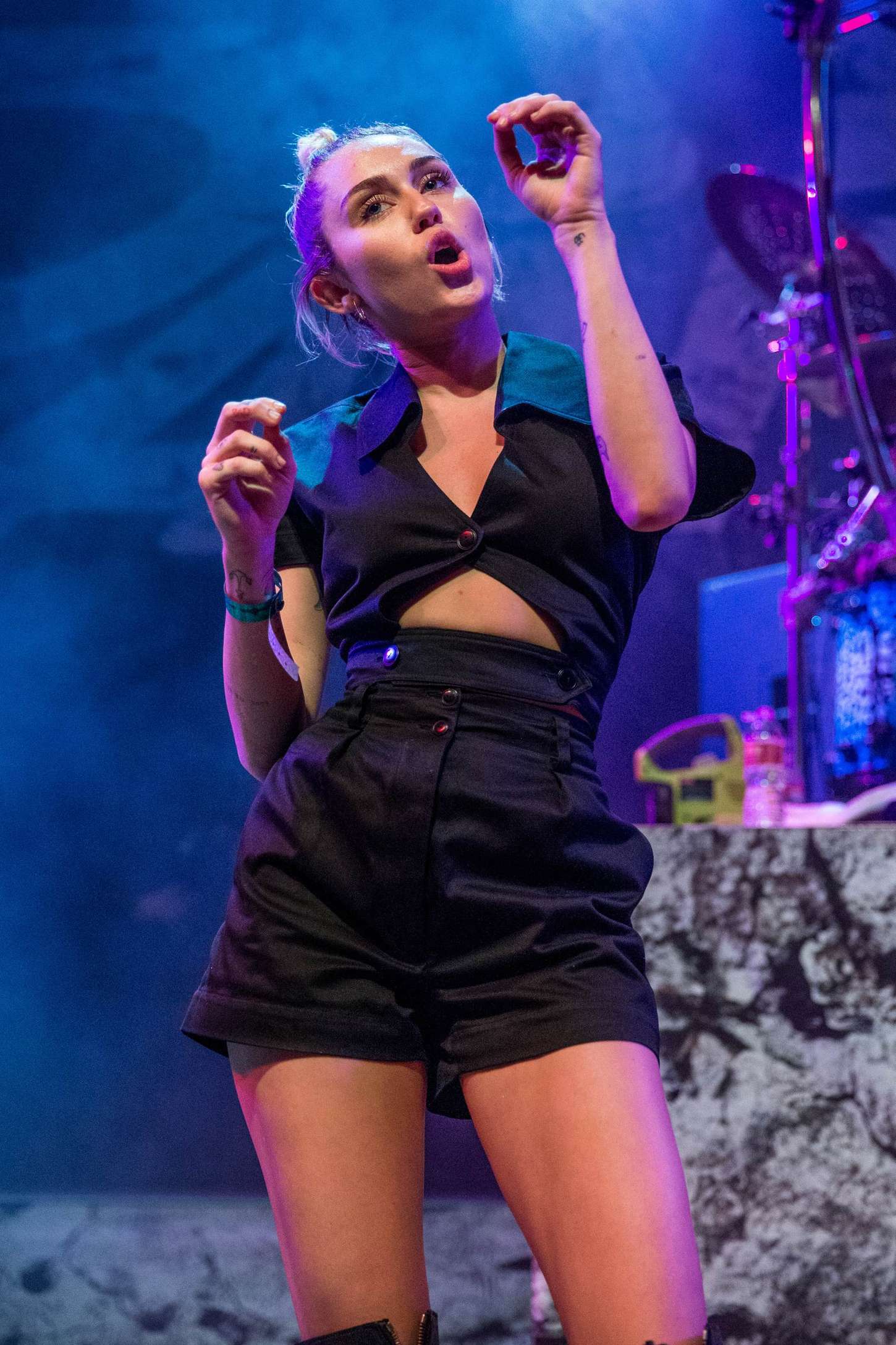 Miley Cyrus 2015 : Miley Cyrus at Final show at House of Blues -01