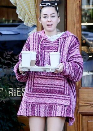 Miley Cyrus - Picking up Coffee in Savannah