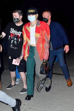 Miley Cyrus - Seen at her hotel after SNL rehearsals inn New York