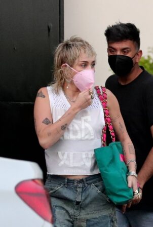 Miley Cyrus - Seen leaving a hair salon in West Hollywood