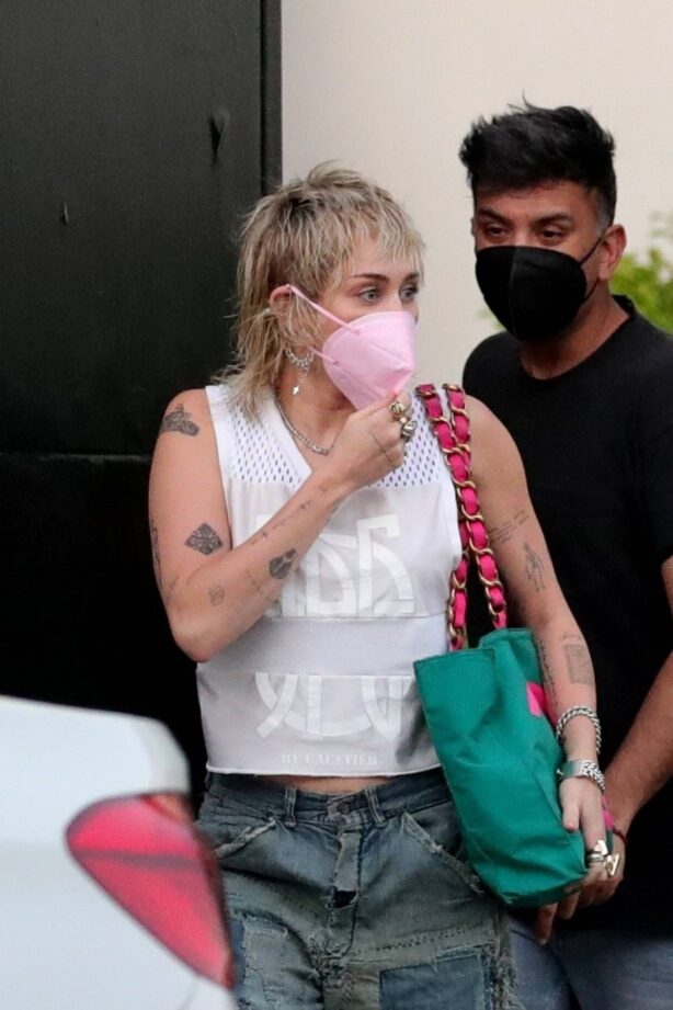 Miley Cyrus - Seen leaving a hair salon in West Hollywood