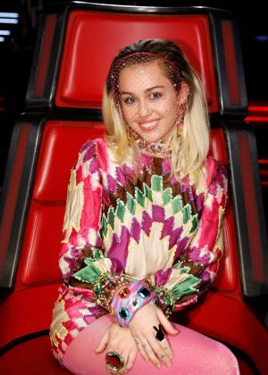 Miley Cyrus - 'The Voice' Final in Burbank